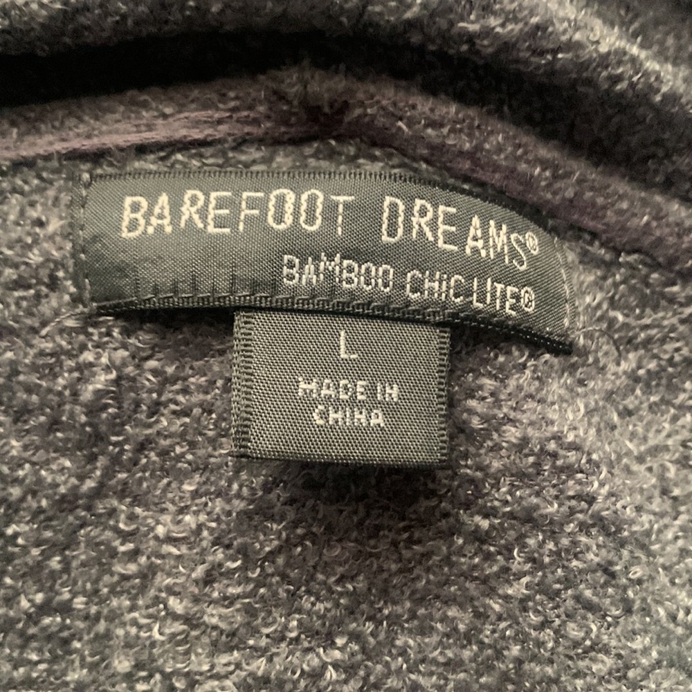 Sweater - Picture 3 of 3